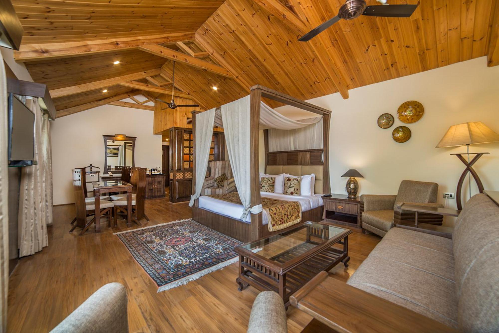 Lemon Tree Hotel Srinagar Екстериор снимка
