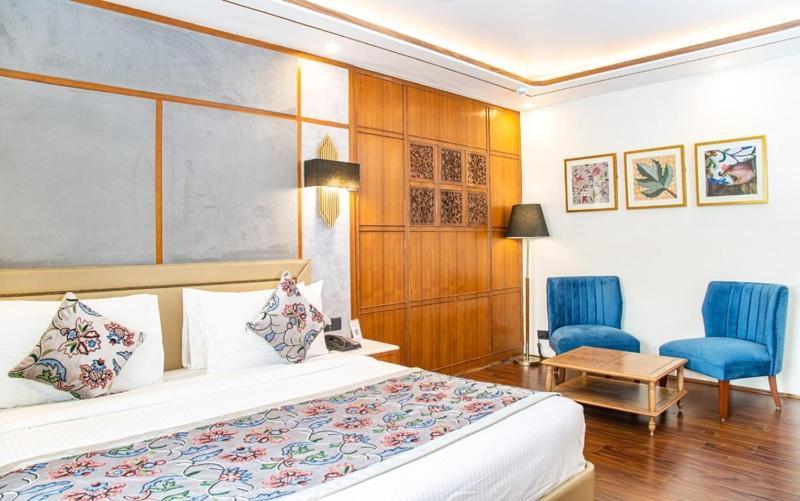 Lemon Tree Hotel Srinagar Екстериор снимка